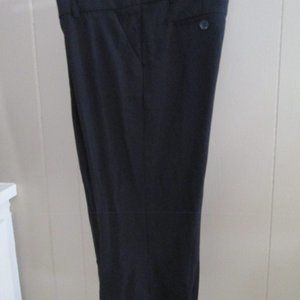 FINITY $59 Solid Black Polyester Rich Cropped Pants/Slacks/Capris size 10 NWT
